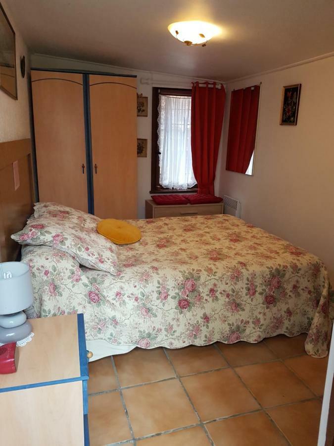 Chambre Loceanais Régusse Exterior foto